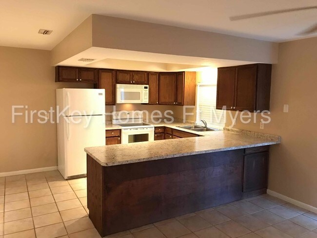 Building Photo - 2698 44th Terrace SW