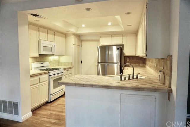 Building Photo - 18170 Hearth Dr