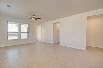 Building Photo - 8011 Colony Chase Ct