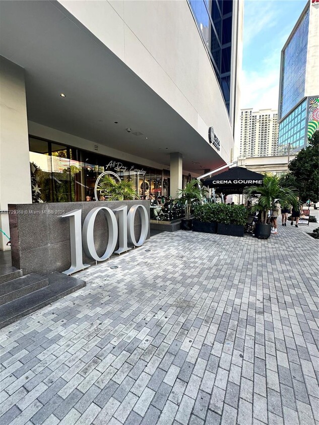 Foto principal - 1010 Brickell Ave