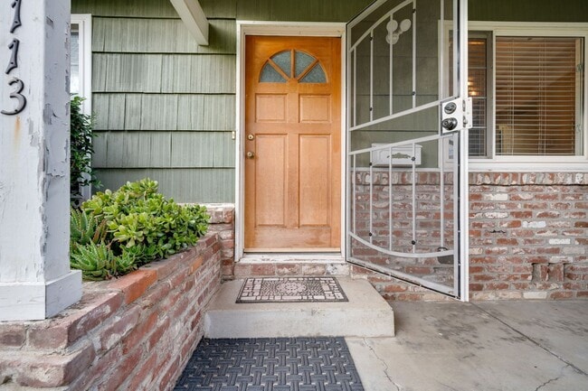 Foto del edificio - 5113 Sitton Way