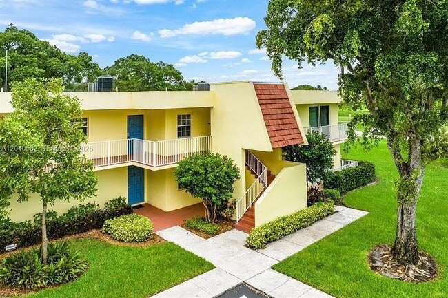 Foto del edificio - 550 Oaks Ln