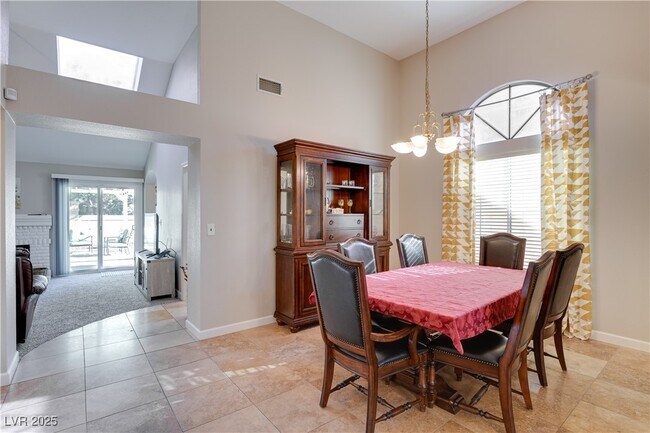 Foto del edificio - 2900 Mellow Breeze St