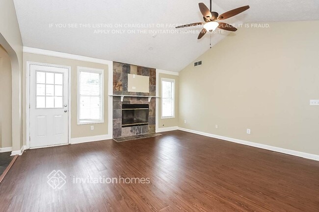 Foto del edificio - 2610 Abbots Glen Dr NW