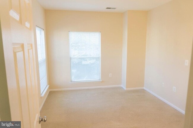 Foto del edificio - 1516 North Point Dr