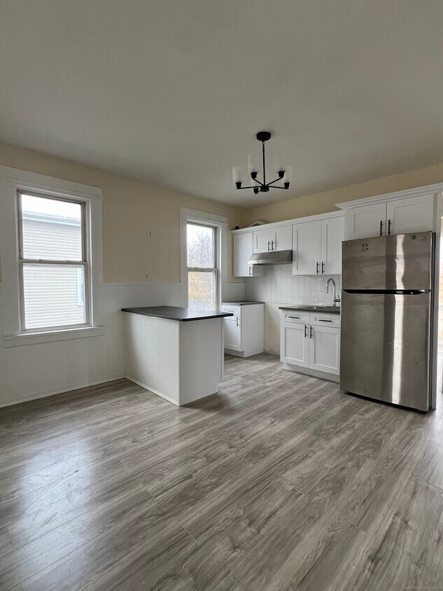 Primary Photo - 109 Elizabeth St