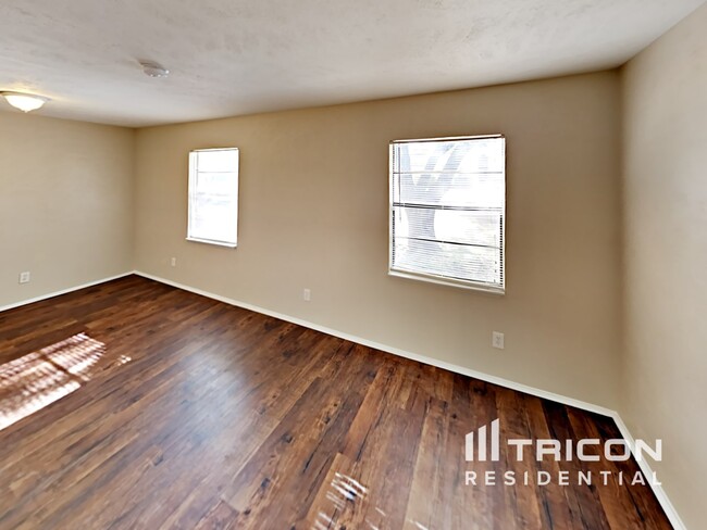 Building Photo - 7125 Hardwood Trail