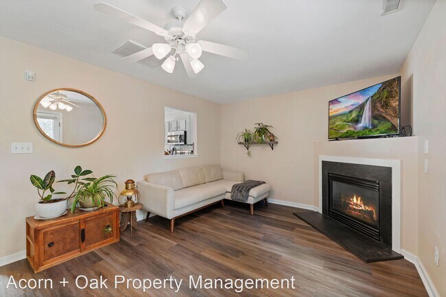 Foto del edificio - 2 br, 2.5 bath House - 419 Gladstone Drive