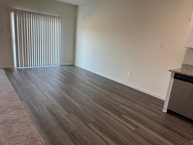 Foto del edificio - 783 Crestridge Dr