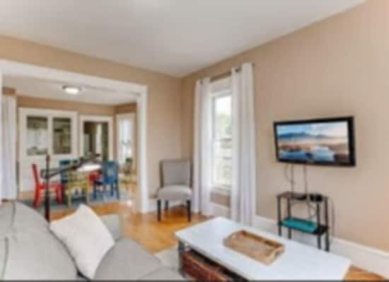 Foto del edificio - 896 Westminster St