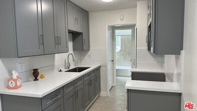 Building Photo - 11225 Emelita St