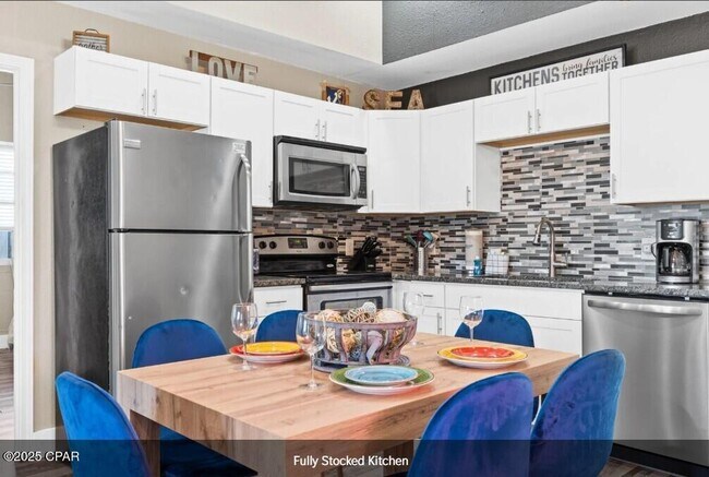 Foto del edificio - 204 Carol Pl