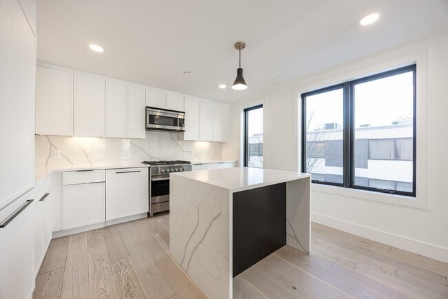 Foto del edificio - 50 Leo M Birmingham Pkwy