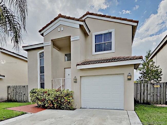 Building Photo - 7472 Viscaya Cir