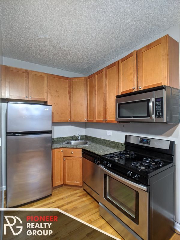 Foto del edificio - 4242 N Sheridan Rd
