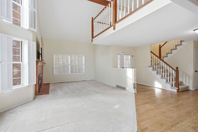 Foto del edificio - 6170 E Briarwood Cir