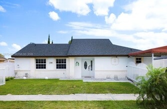Building Photo - 12440 SW 207th Terrace