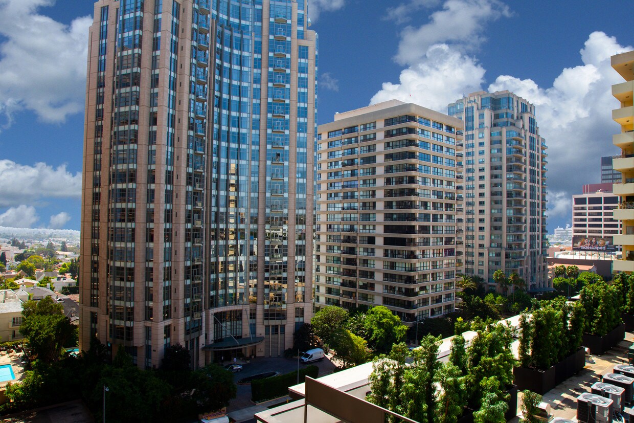 Vista desde el balcón. - 10751 Wilshire Blvd