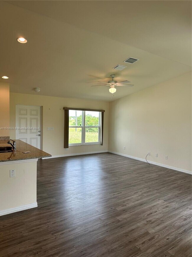 9023 W Crow Cir, LaBelle, FL 33935 House Rental in LaBelle, FL