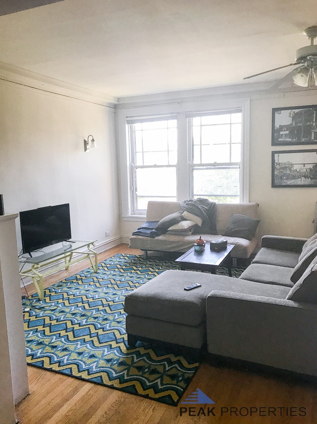 Building Photo - 1125 Davis St./ 1603-11 Ridge Ave.