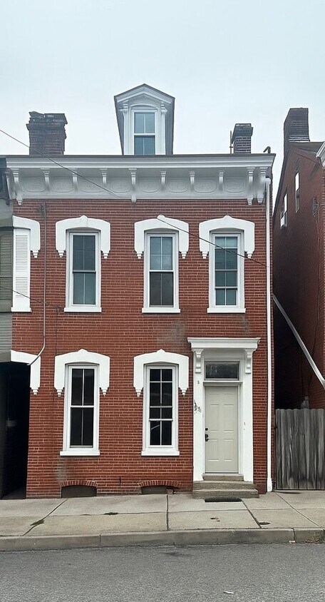 Foto principal - 409 Walnut St