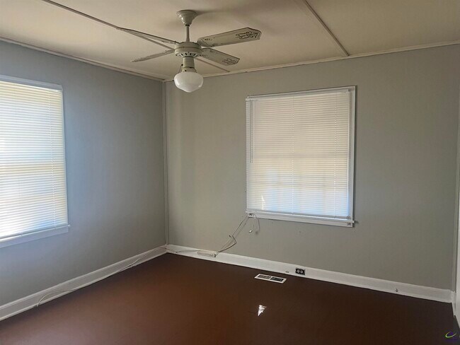Building Photo - 105 Diggs Blvd