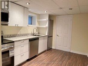 Building Photo - 169 Carlaw Ave