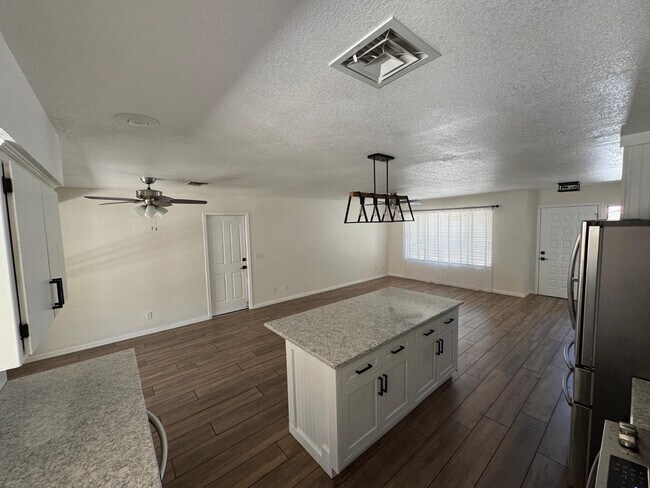 Foto del edificio - 2159 W Terrace Dr