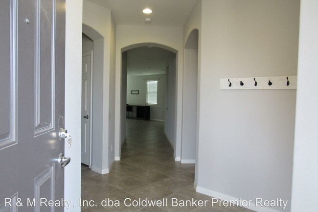 Foto del edificio - 4 br, 2 bath House - 5733 Alitak Bay St