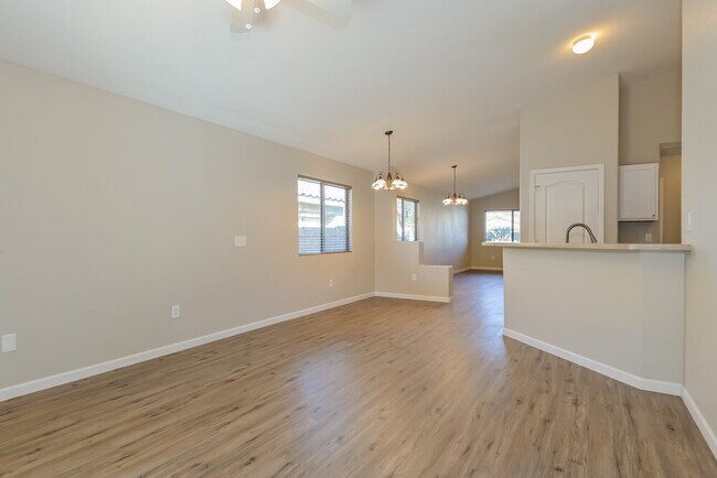 Building Photo - 6789 W Pebble Shore Ct