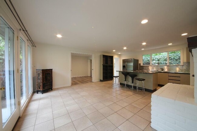 Photo - 122 Baltimore Ave House