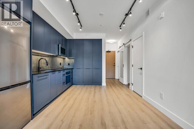 Building Photo - 3055 Murray St