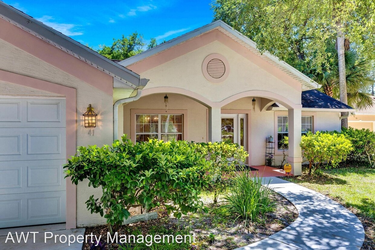 Foto principal - 3 br, 2 bath House - 41 Palm Lane