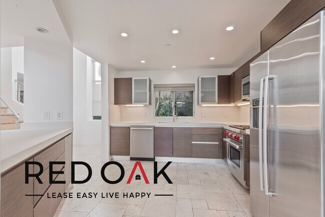 Building Photo - Breathtaking Multi-Story Three-Bedroom wit...