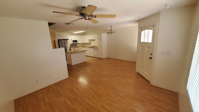 Foto del edificio - Spinnaker Townhomes at Ocean Pointe