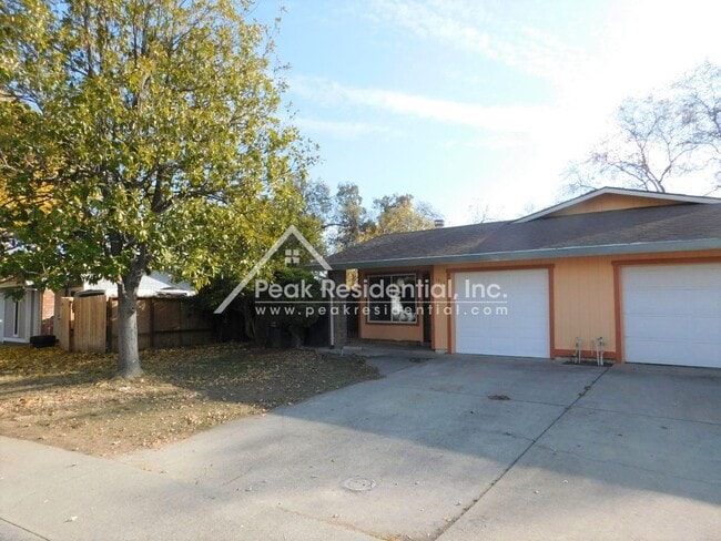 Photo - Updated 2bd/1ba North Highlands Duplex with Garage House