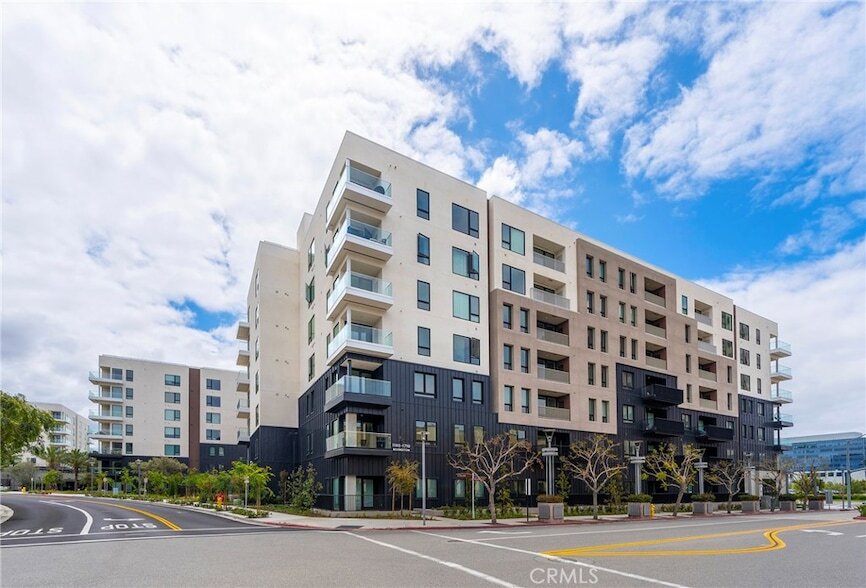 Photo - 3211 Rivington Unit