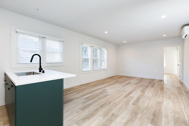 Foto del edificio - 1423 Ridge Way