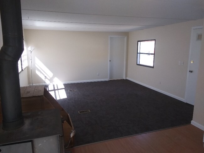 Building Photo - 11 Sphinx Dr