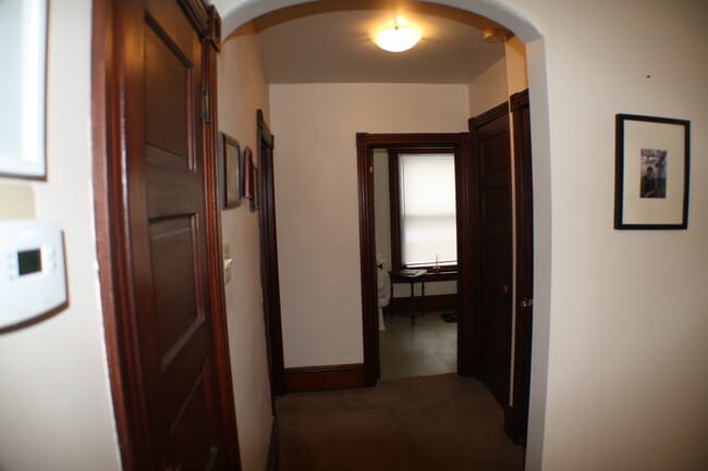 Foto del edificio - 608 W Main St