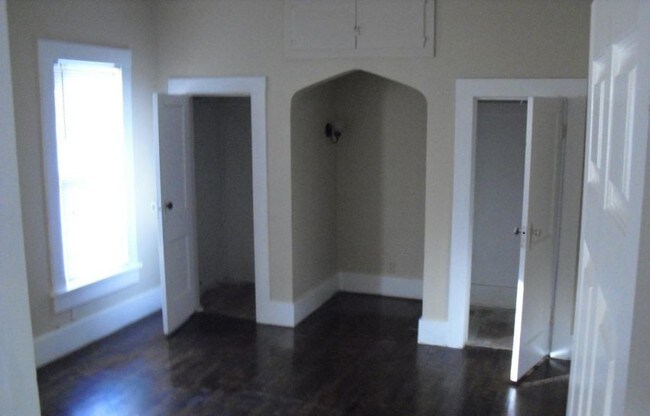 Building Photo - 1701 S Keeler Ave
