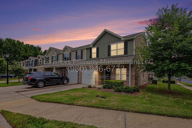 Building Photo - 5013 Spring Arbor Ln