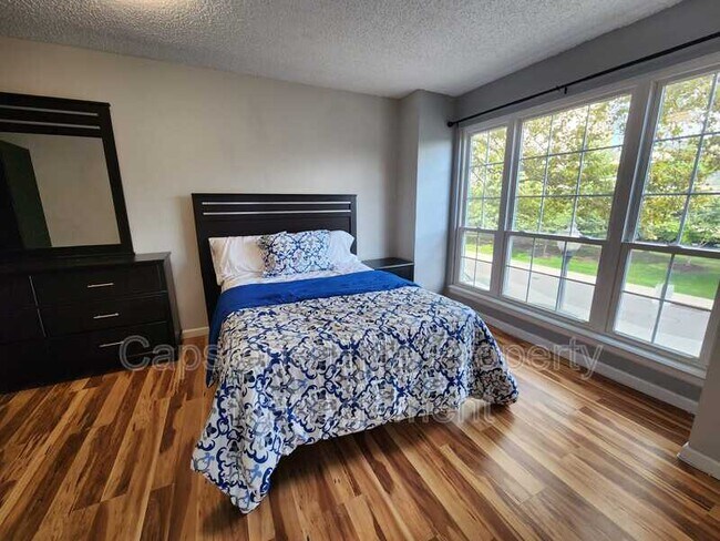 Building Photo - 63 Howard St