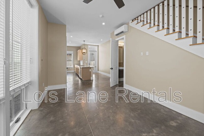 Photo - 11 Porters Ct House