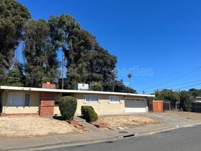Building Photo - 1114 Coronel Ave