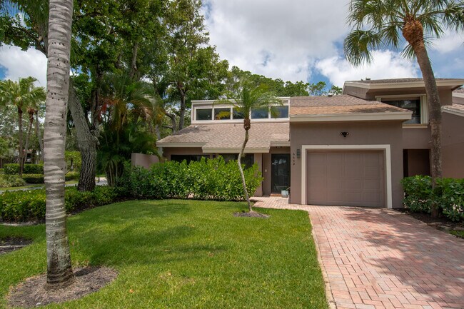 Building Photo - 6602 Thornhill Ct