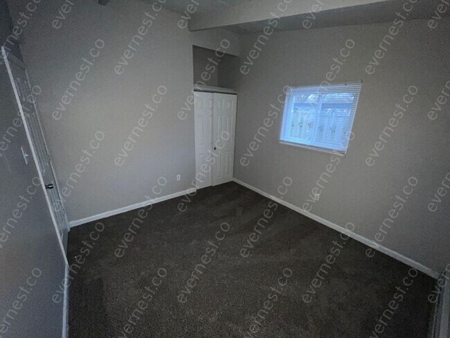 Building Photo - 36435 Hazelwood St