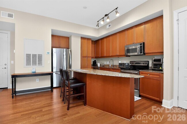 Foto del edificio - 4620 Piedmont Row Dr
