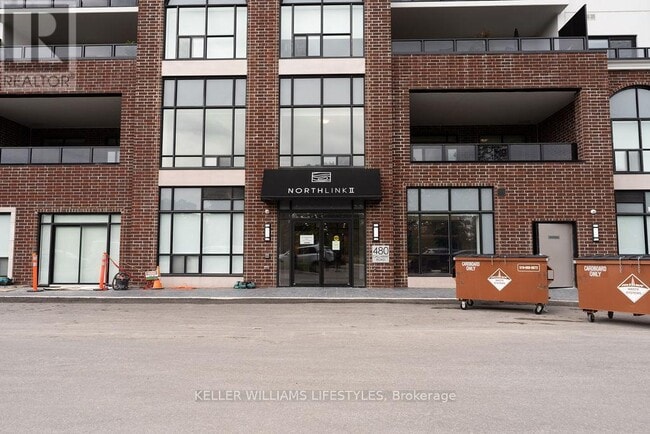Photo du bâtiment - 480-480 Callaway Rd