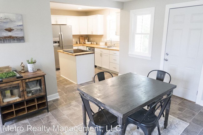 Building Photo - 3 br, 2 bath House - 1240 Apple Tree Lane